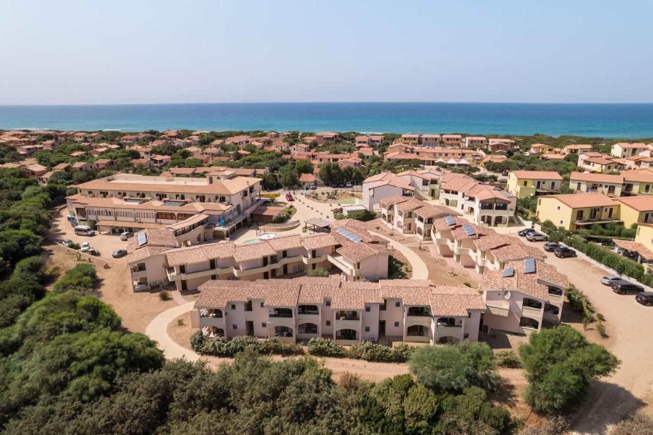 Mimose Beach Village Badesi Exterior foto